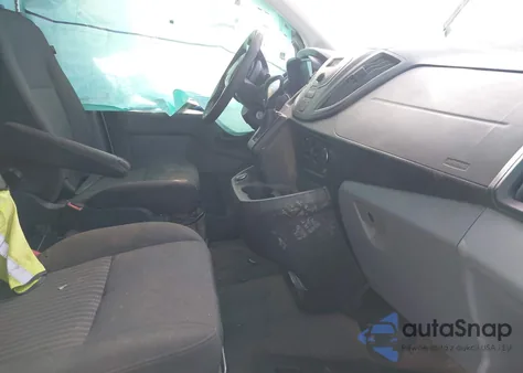 2019 Ford Transit-250 z USA, uszkodzony, nr VIN 1FTYR1ZM2KKB50235